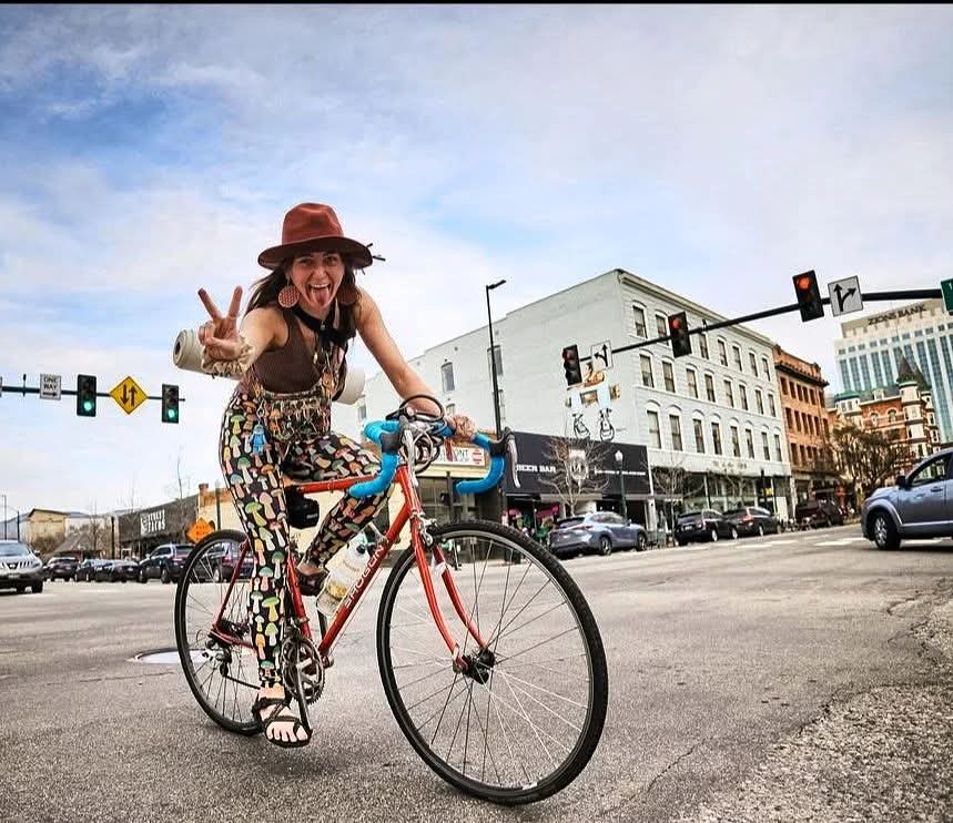 facebook_1763918875300_7398411994350147549